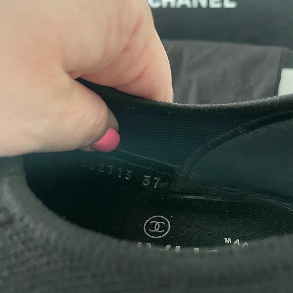 Chanel Black Pearl Shoes - Picture 4 of 4